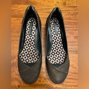 Liz Claiborne Women Brown Size 8M Hathaway Shoes Flats